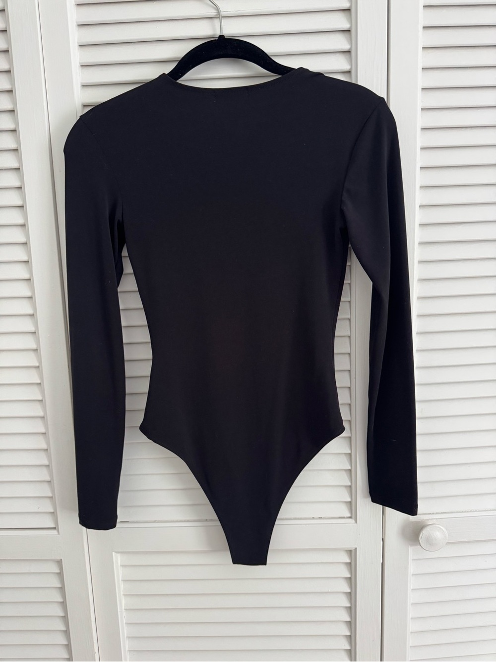 Leith Black Long Sleeve V-Neck Bodysuit - Picture 2 of 2